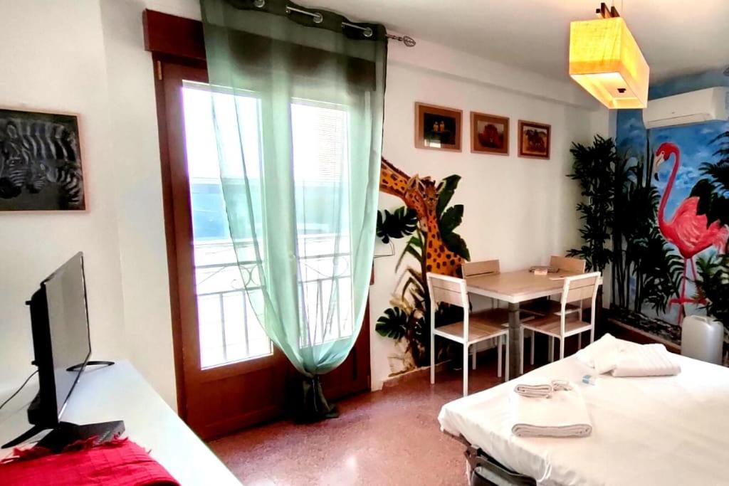 Apartamento En Zona De Ocio Casco Antiguo 알리칸테 외부 사진