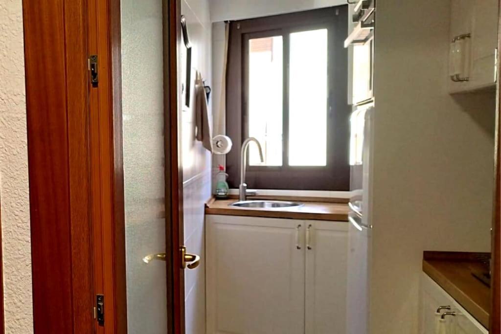 Apartamento En Zona De Ocio Casco Antiguo 알리칸테 외부 사진