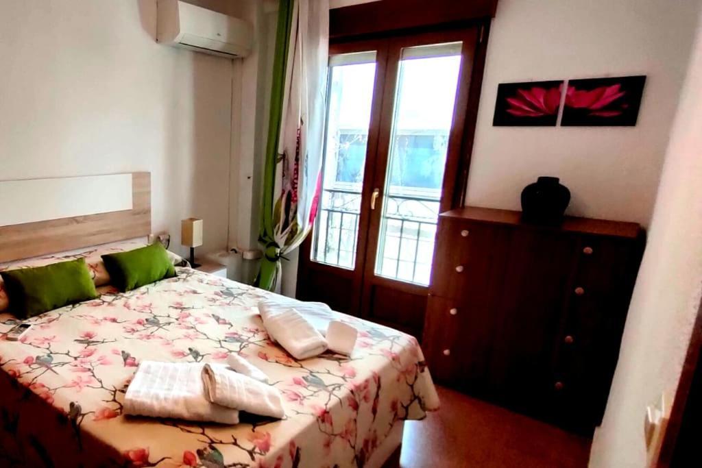 Apartamento En Zona De Ocio Casco Antiguo 알리칸테 외부 사진